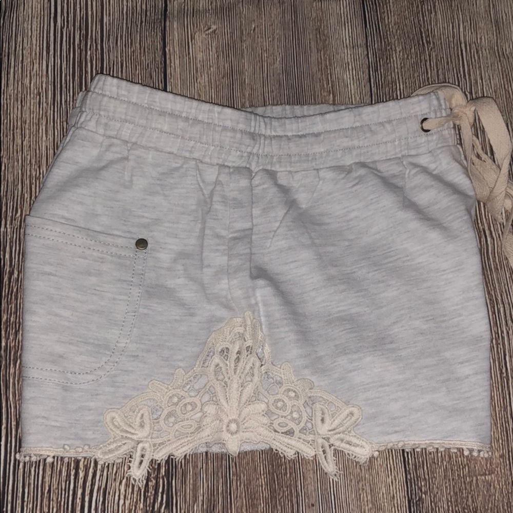 🔥SWELL SUNDAY MORNING SHORTIES - Picture 1 of 5